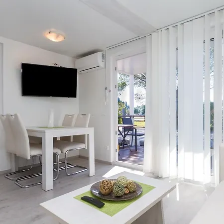 Appartamento Bamboo Floating House Portorose Esterno foto