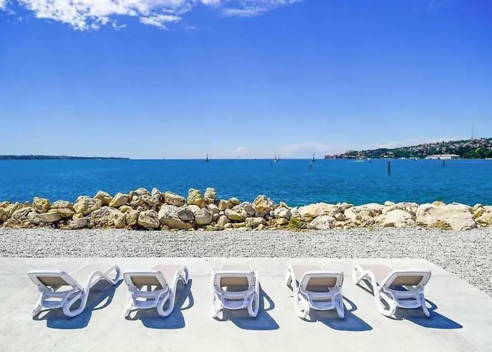 Bamboo Floating House Portoroz