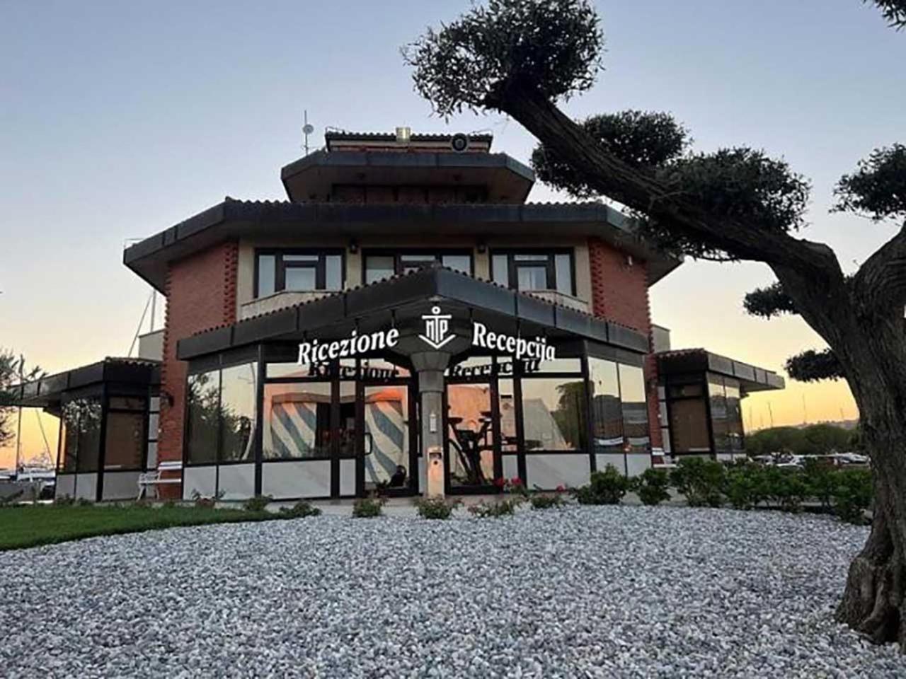 Bamboo Floating House Portoroz